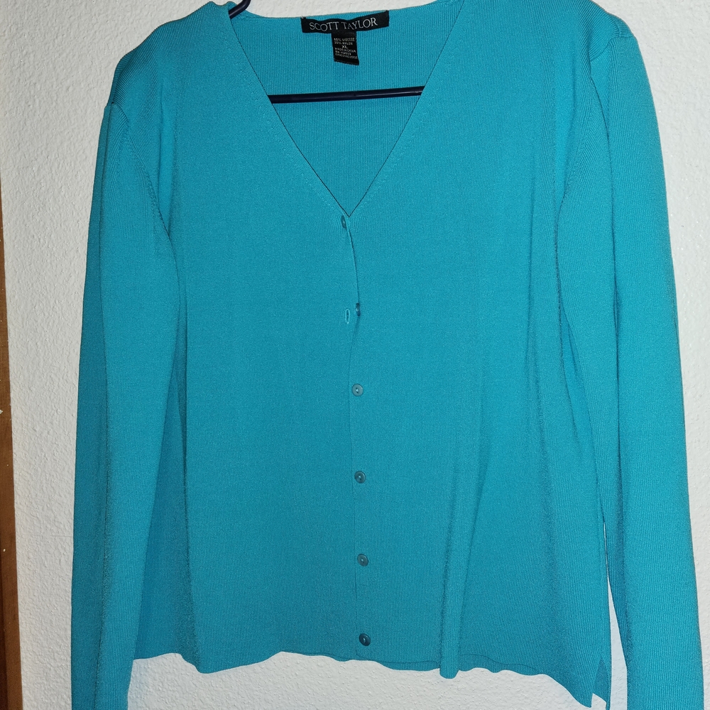 Scott Taylor Women's Teal Cardigan Sweater